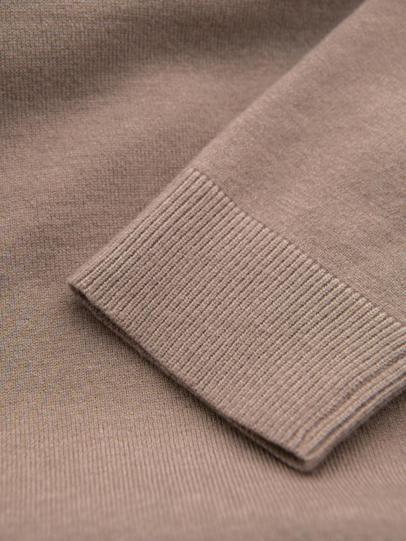 Ombre Clothing Pánsky pletený rolák s viskózou - tmavobéžový V3 OM-SWTN-0127 Ombre Clothing