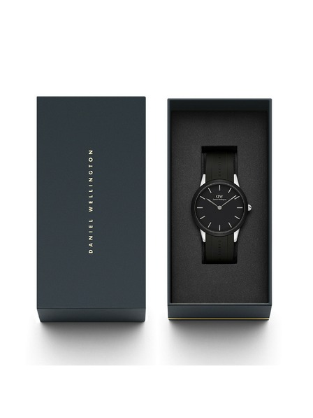 Daniel Wellington Strieborné pánske hodinky Daniel Wellington Iconic Motion