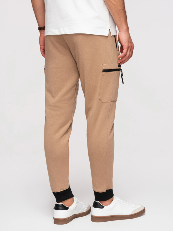 Ombre Clothing Pánske tepláky JOGGER s vreckami na stehnách a kontrastnými vsadkami - svetlo hnedá V4 OM-PASK-0222 Ombre Clothing