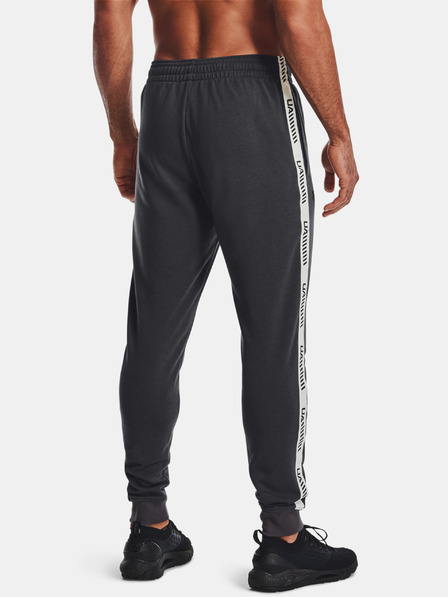 Under Armour Pánske tepláky Under Armour RIVAL TERRY LCKRTG JOGGER