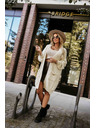 numoco basic Módny oversized kardigan s ozdobnou brošňou a praktickými vreckami - béžový