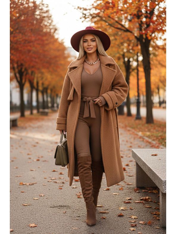 numoco Pohodlný a elegantný žebrovaný dámsky overal s výstrihom - mocha mousse