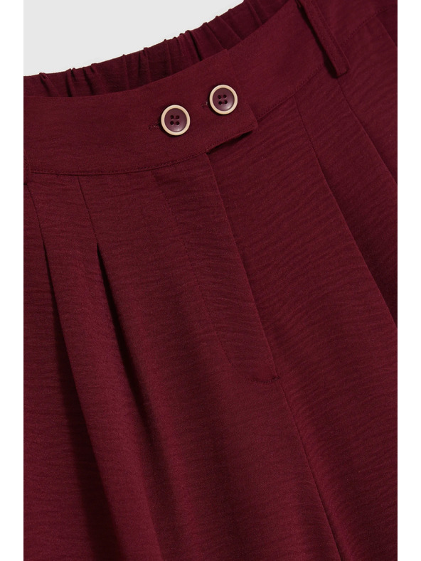 Moodo Hladké burgundy šortky Moodo