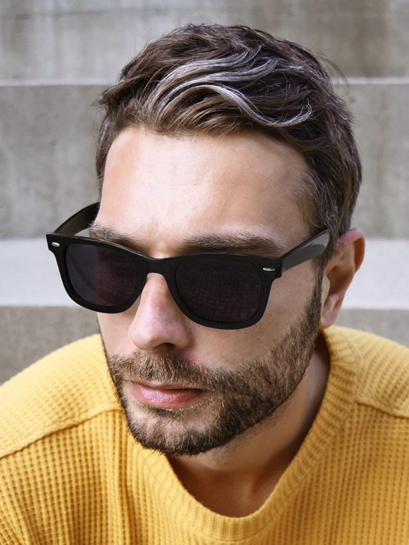 VEYREY VeyRey Slnečné okuliare polarizačné lesklé Nerd Black s čiernymi sklami