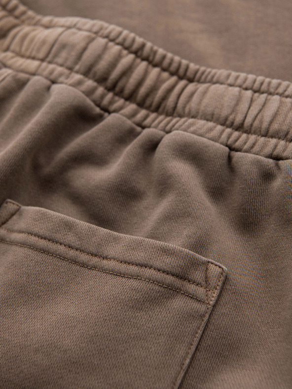 Ombre Clothing Pánske bavlnené teplákové šortky BASIC hnedé Ombre Oblečenie