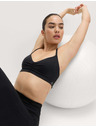Marks & Spencer Skrátená športová trojuholníková podprsenka bez kostic Marks & Spencer čierna