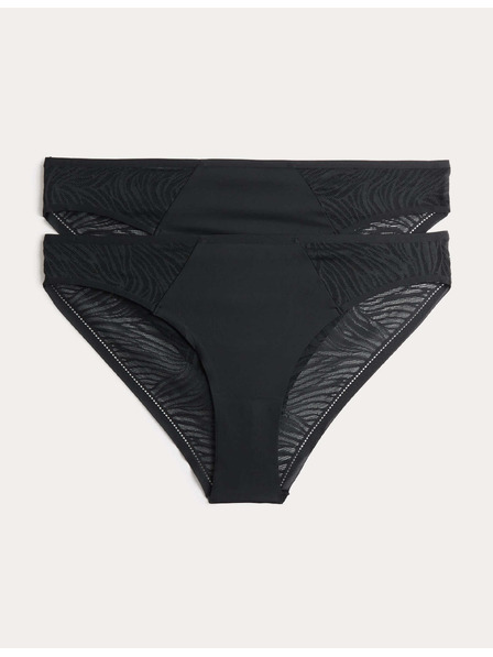 Marks & Spencer Balení 3 neviditeľných Body Invisibles™ čipkovaných brazílskych nohavičiek Marks & Spencer čierna