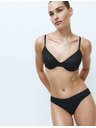 Marks & Spencer Balení 3 neviditeľných Body Invisibles™ čipkovaných brazílskych nohavičiek Marks & Spencer čierna
