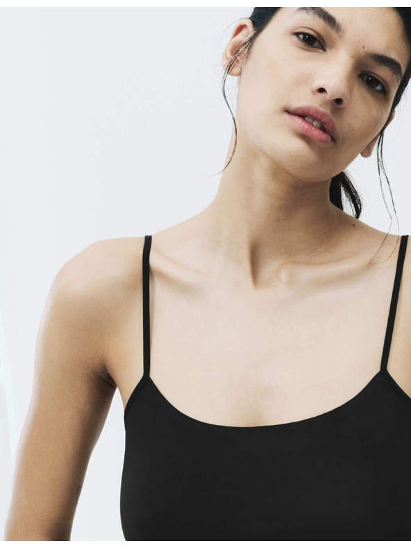 Marks & Spencer Košeľové neviditeľné telo Body Invisibles™ s technológiou Flexifit™ Marks & Spencer čierna
