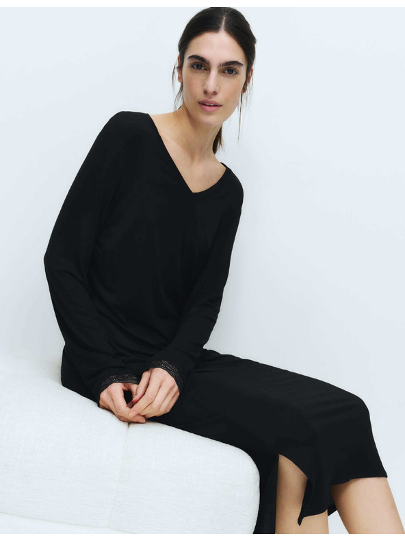 Marks & Spencer Nočná košeľa s čipkovými lemami Marks & Spencer čierna