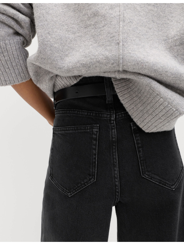 Marks & Spencer Džínsy ku členkom strihu Mom s vysokým pásom Marks & Spencer čierna