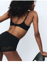 Marks & Spencer Hladká dekoltová podprsenka Body Soft™ s kostícami, veľ. A–E Marks & Spencer čierna