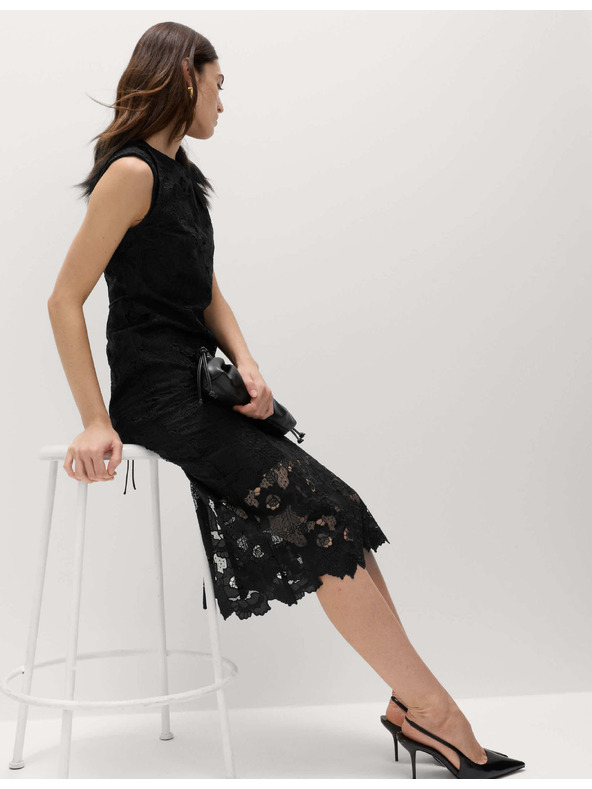 Marks & Spencer Midi puzdráče šaty s čipkovými vystrihnutiami Marks & Spencer čierna