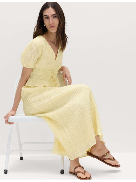 Marks & Spencer Midi šaty so zvýrazneným pásom a výstrihom do V, zo zmesi lyocellu Marks & Spencer žltá