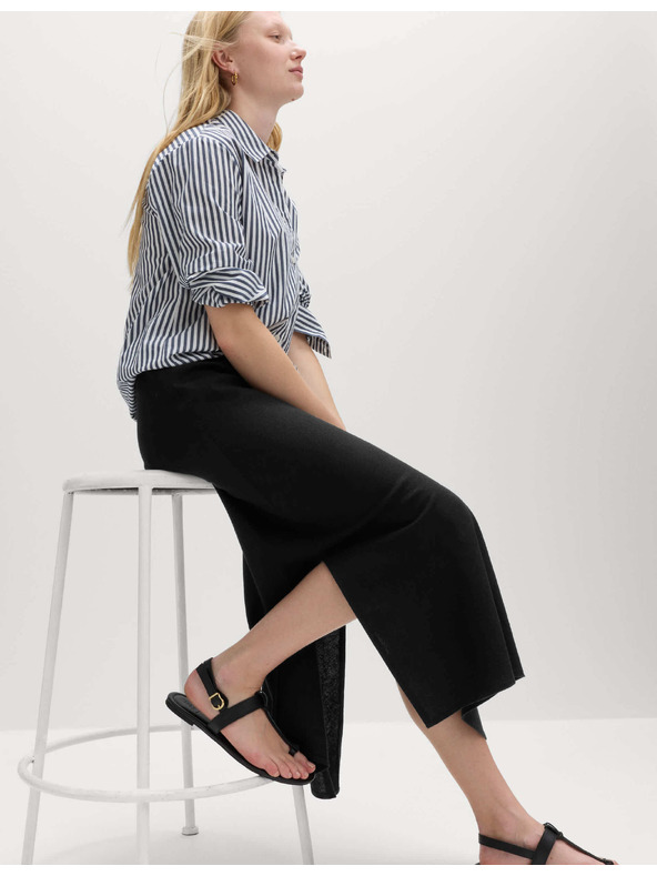 Marks & Spencer Áčková maxi sukňa s vysokým podielom ľanu Marks & Spencer čierna