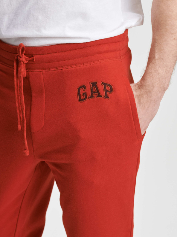 GAP Fleece tepláky s logom GAP