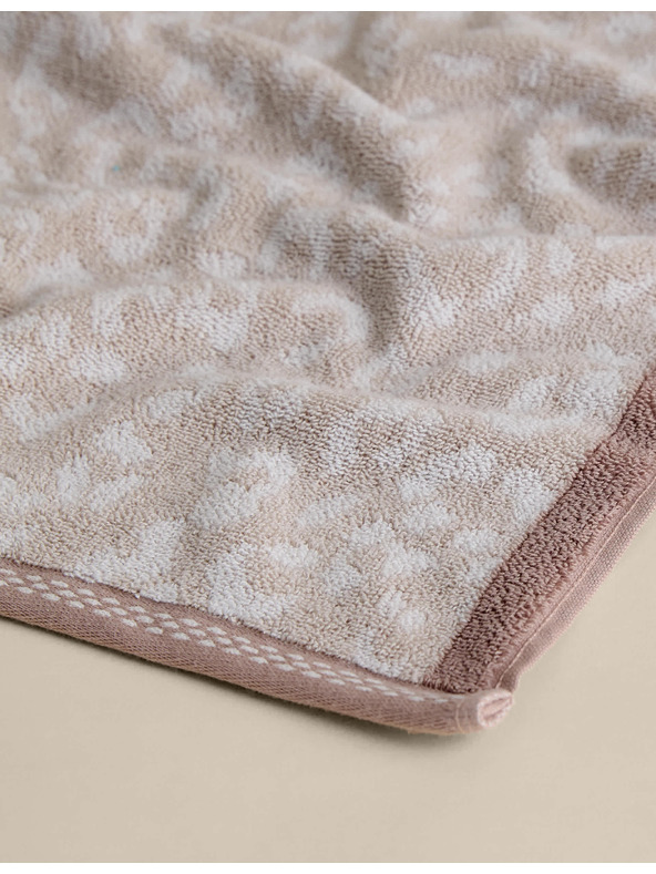 Marks & Spencer Uterák z čistej bavlny s leopardím potlačou Marks & Spencer smotanová