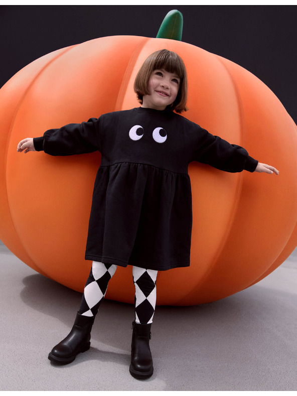 Marks & Spencer Dvojdielna halloweenska súprava šiat a legín (2–8 rokov) Marks & Spencer sivá