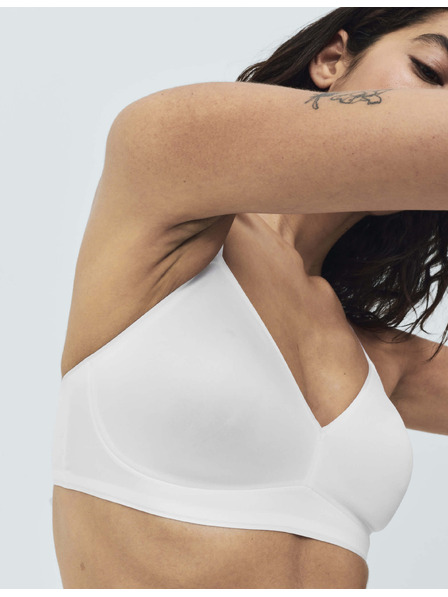 Marks & Spencer Neviditeľná Body Invisibles™ podprsenka s plnými košíčkami bez kostíc, vel. A–E Marks & Spencer biela