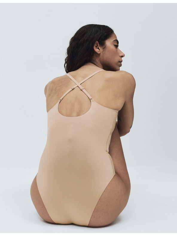 Marks & Spencer Neviditeľné tvarovacie dekoltéové body Marks & Spencer béžová