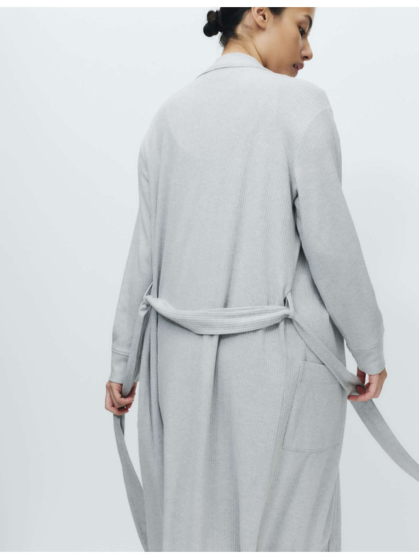Marks & Spencer Príjemná rebrovaná prikrývka Marks & Spencer sivá