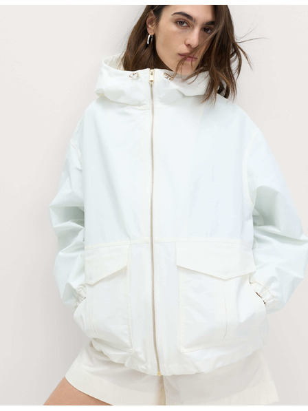 Marks & Spencer Parka s kapucňou, vysokým podielom bavlny a technológiou Stormwear™ Marks & Spencer krémová