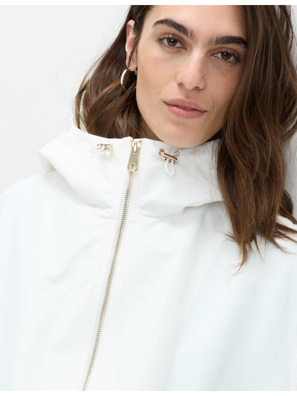 Marks & Spencer Parka s kapucňou, vysokým podielom bavlny a technológiou Stormwear™ Marks & Spencer krémová