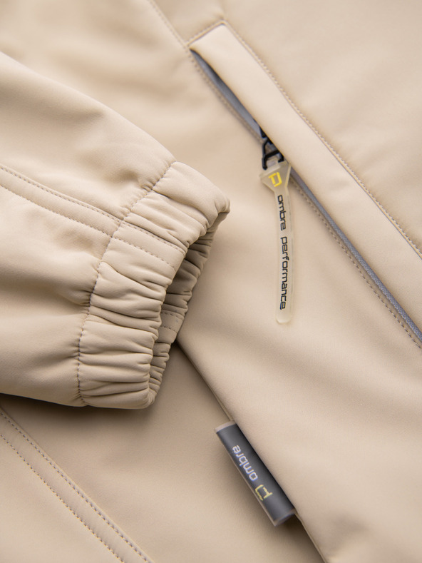 Ombre Clothing Pánska bunda SOFTSHELL s fleecovou podšívkou a kapucňou – piesková V4 OM-JANP-0292 Ombre Clothing