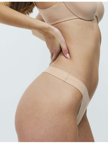Marks & Spencer Balenie 3 nohavičiek neviditeľná Body Invisibles™ tanga vzadu väčšie ako vpredu, bez VPL Marks & Spencer béžová