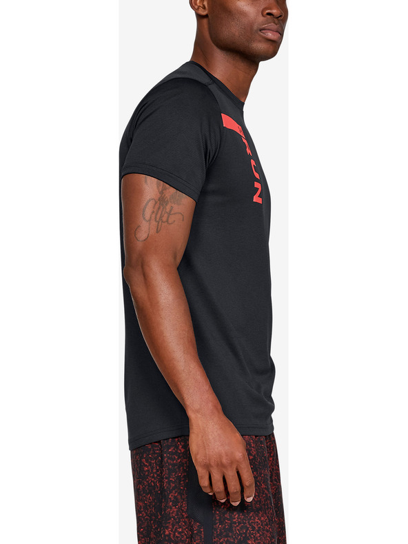 Under Armour Run Tall Tričko